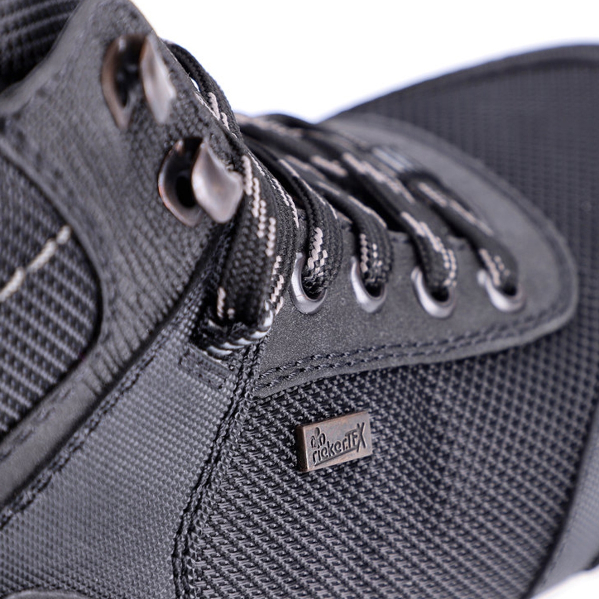 detail Pánská kotníková obuv RIEKER F6743-01 černá W1