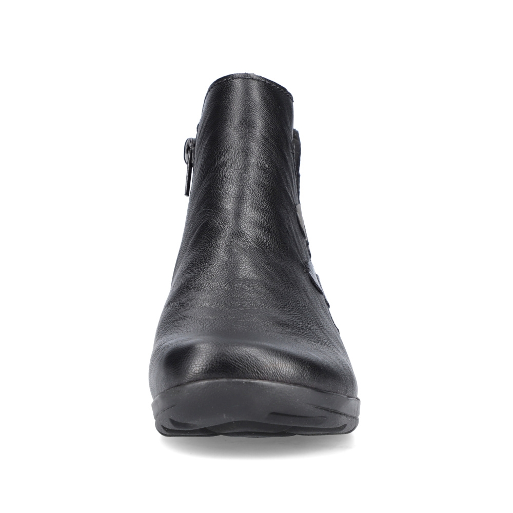 detail Dámská kotníková obuv RIEKER L1882-00 černá W2