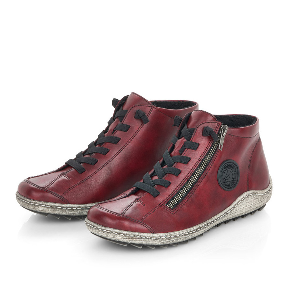 detail Dámská kotníková obuv REMONTE R1498-35 červená W1