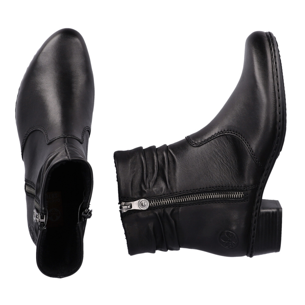 detail Dámská kotníková obuv RIEKER Y0756-00 černá W3