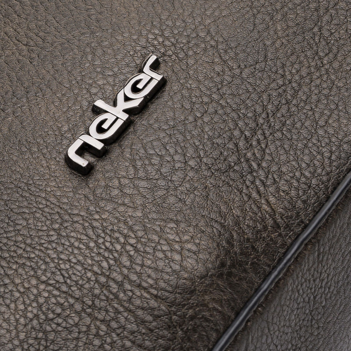 detail Dámská kabelka RIEKER H2181-C025 šedá W1