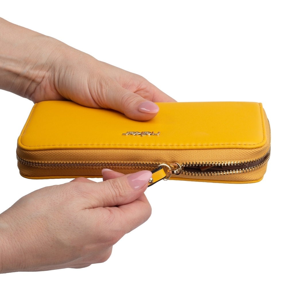 detail Dámská peněženka RIEKER P7103-C002 žlutá W1